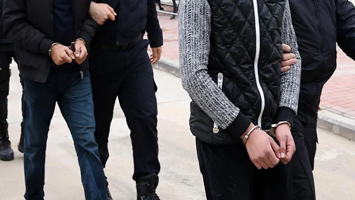 Çanakkale’de FETÖ operasyonu! Halen görevde olan 3 asker gözaltında