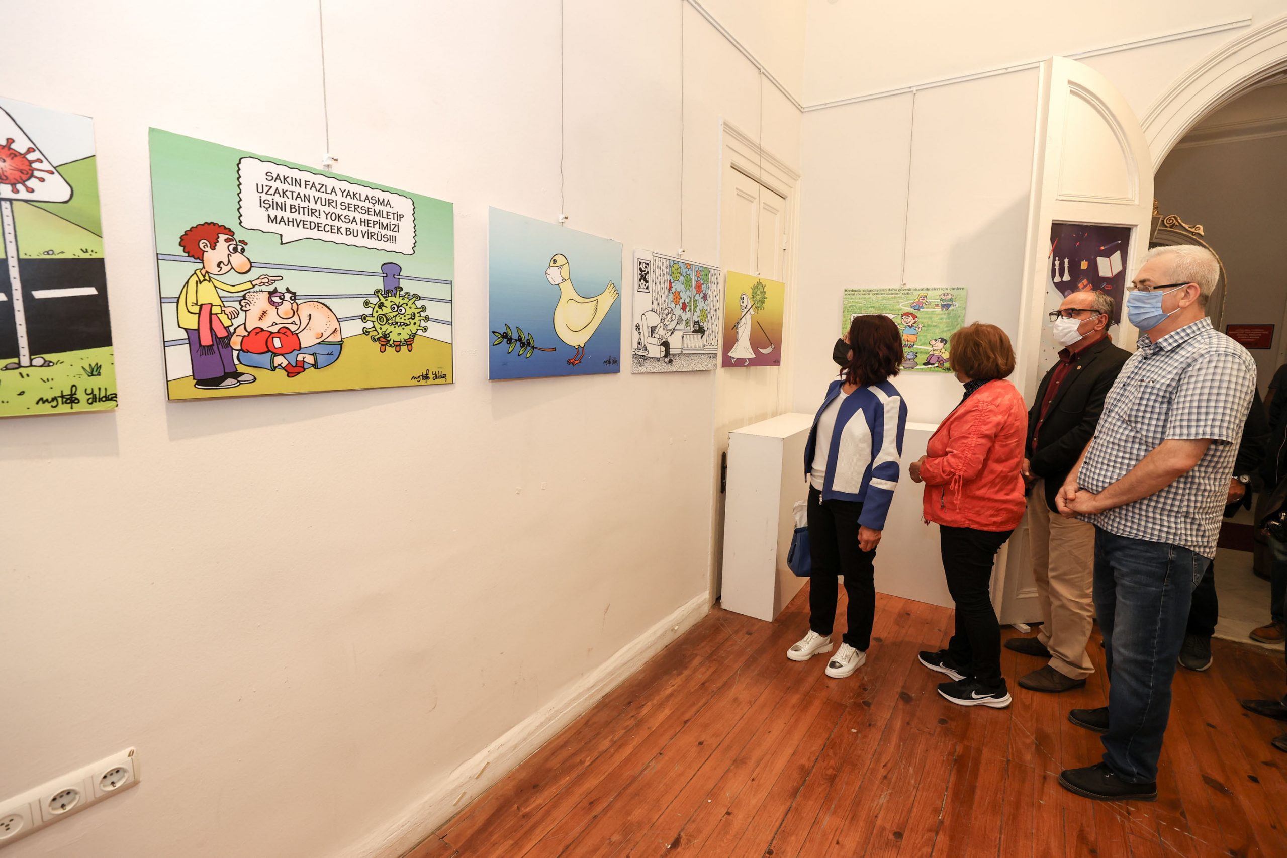 Buca Belediyesi’nden karikatür sergisi
