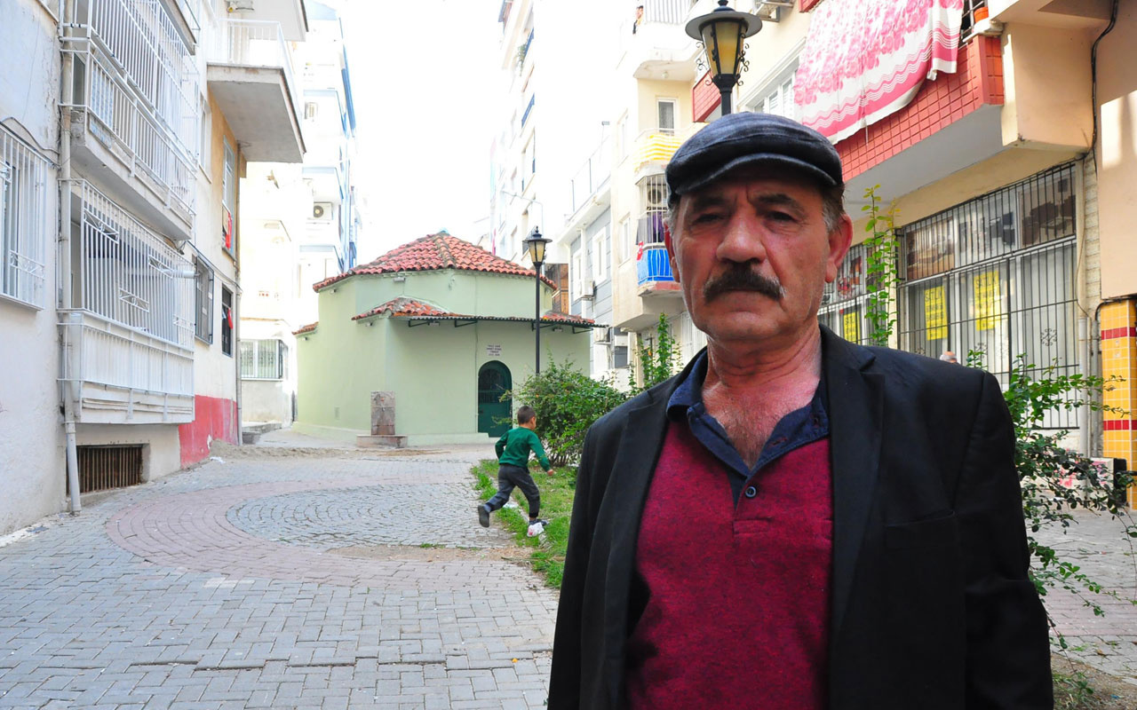 Manisa’da sokağı ikiye bölen türbe görenleri şaşırtıyor