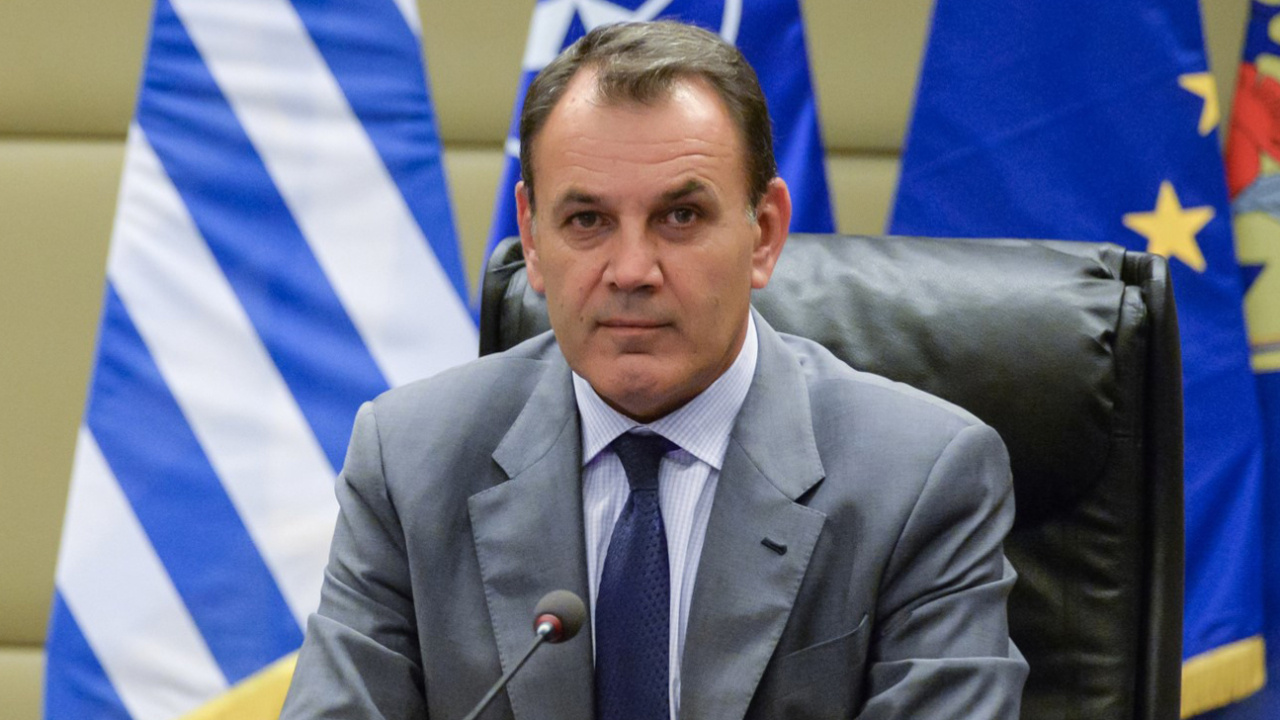 Hulusi Akar’ın Meis Adası sözlerine Yunan bakandan haddini aşan yanıt: Bırakın yüzerek gelsin