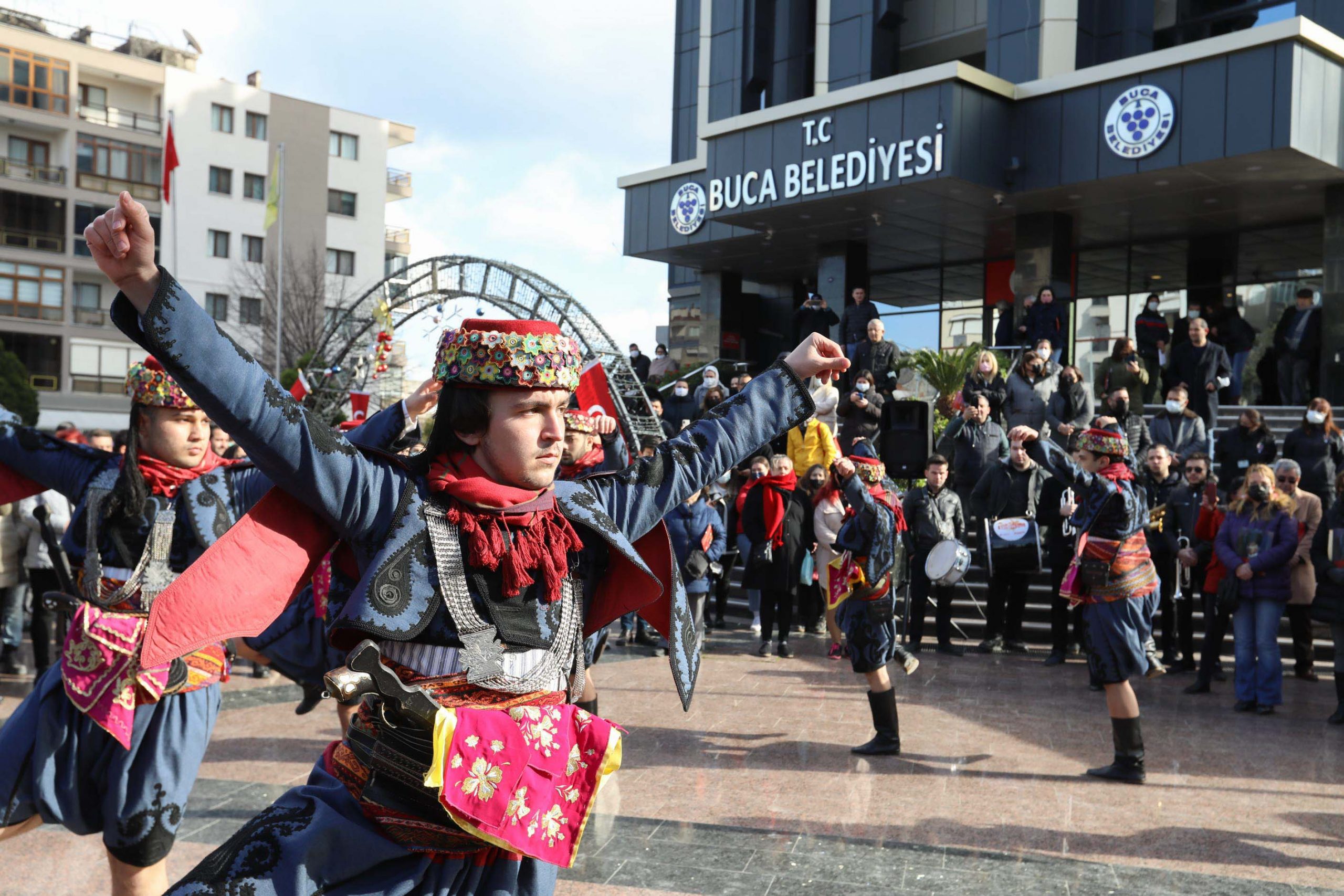 Buca İstiklal Marşı için tek yürek