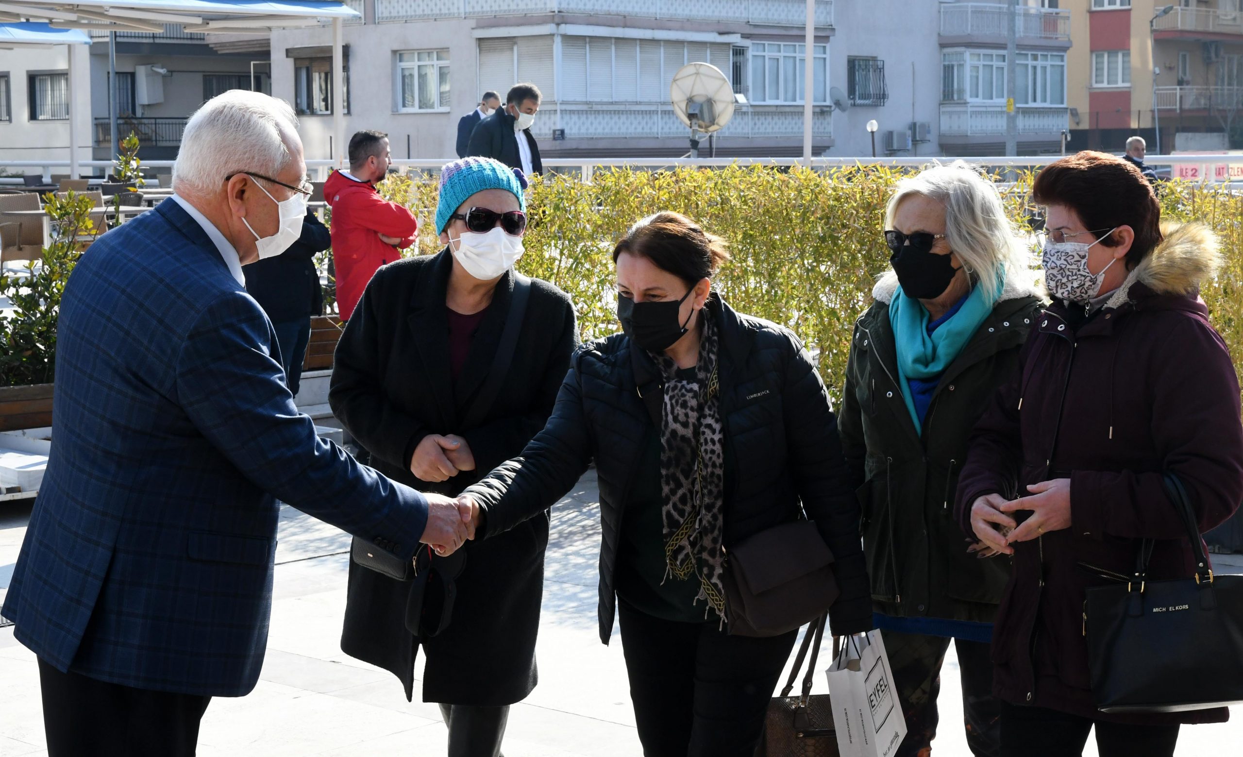 Başkan Selvitopu şehit aileleriyle buluştu