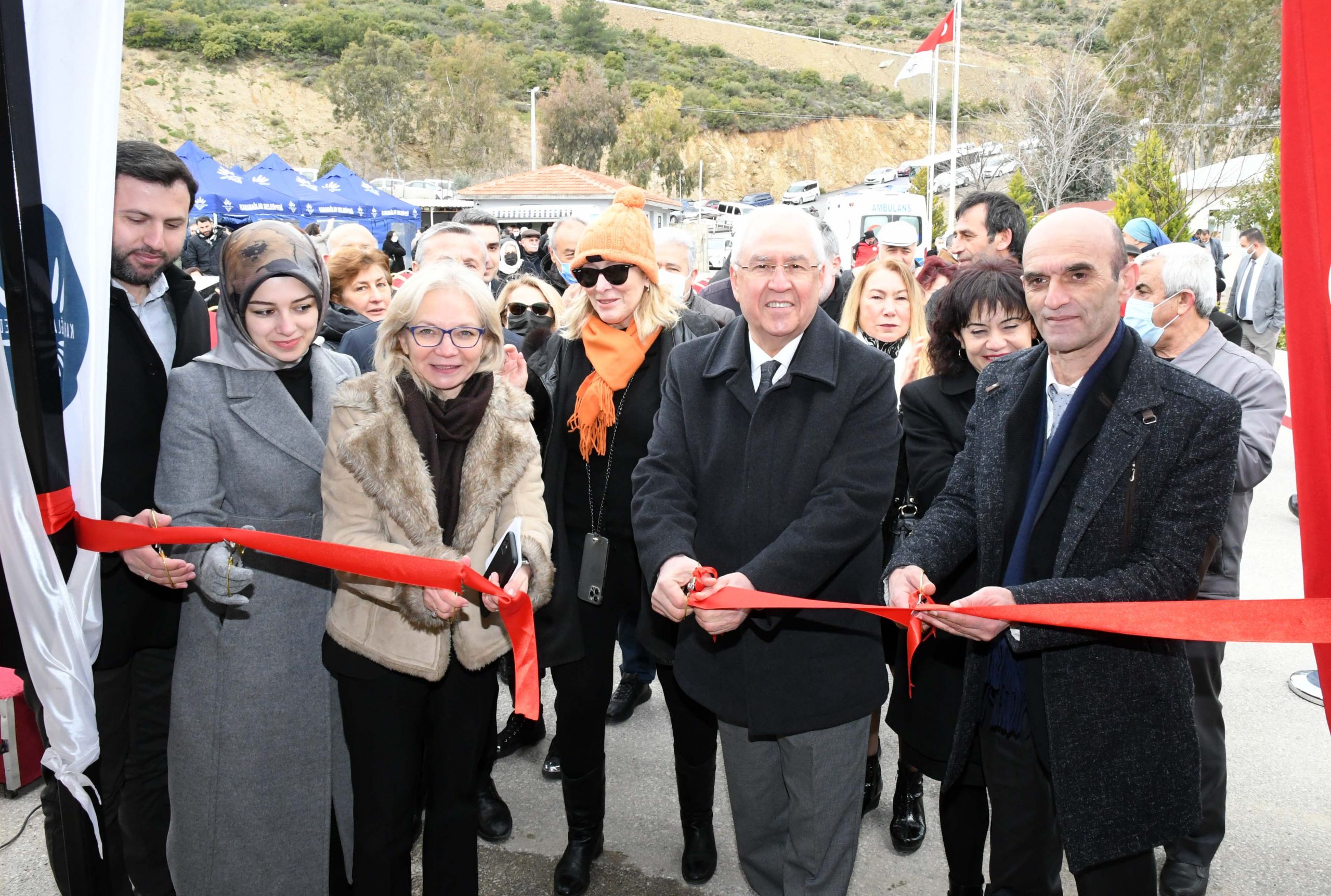 Karabağlar’da can dostlara dünya standartlarında hizmet