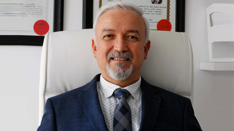 Prof. Dr. Mübin Hoşnuter, Anne Estetiği