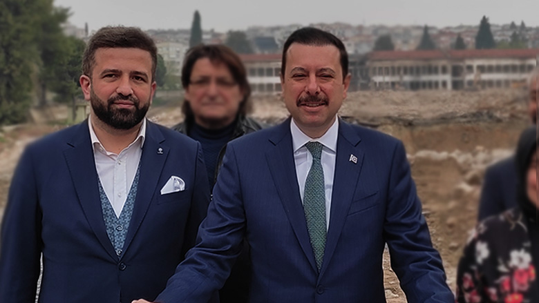 AK Partili Kaya’dan, Soyer’e sert çıkı