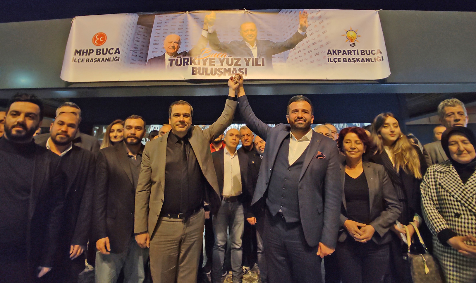 AK Parti Buca ve MHP Buca İlçe Teşkilatları Türkiye’de ilki gerçekleştirdi.