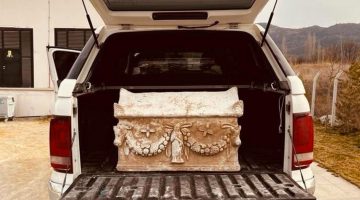 Afyonkarahisar’da çekici üzerindeki araçta arama yapıldı 1800 yıllık çıktı