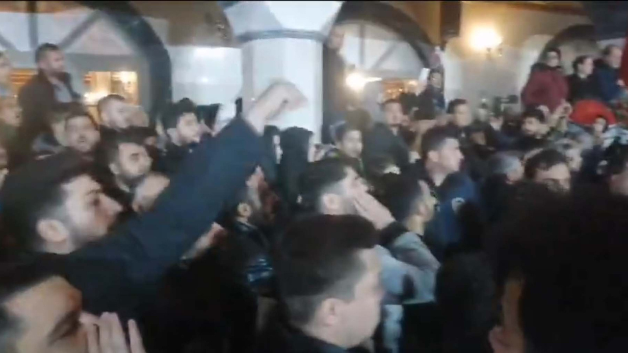 Özgür Özel’e şehit cenazesinde şok tepki