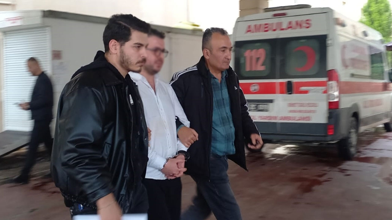 İzmir’de silahlı saldırıya uğrayan müftülük çalışanı hayatını kaybetti