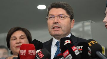 Bakan Tunç duyurdu: Seyitgazi’deki yangınla ilgili soruşturma başlatıldı