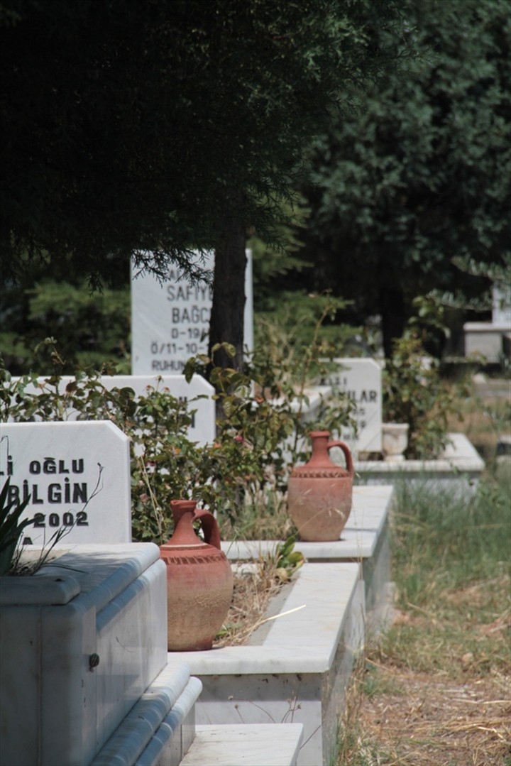 Denizli’de cenaze hizmetlerini hangi belediye yapsın tartışması