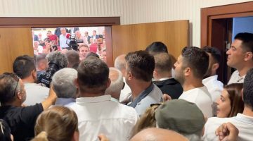 Aydın Büyükşehir Belediye Meclisi toplantısında gerginlik