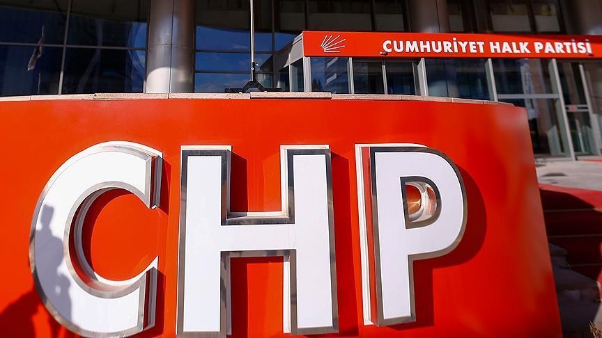 CHP Bayraklı’da delege seçiminde kavga: 3 isim disipline sevk edildi!
