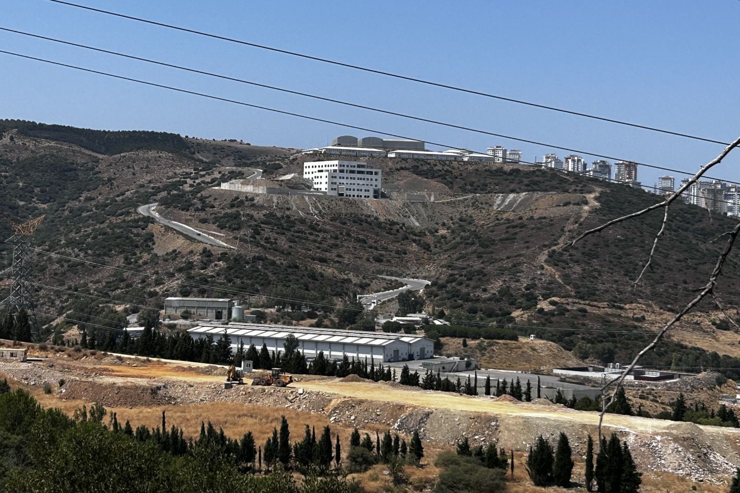 İzmir’de ağaçlandırılan alanda geri dönüşüm tesisi planı