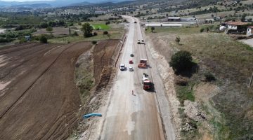 Manisa’da bozuk yollar tarihe karışıyor