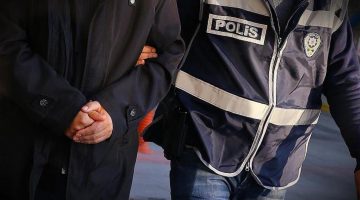 Manisa’da uyuşturucu ticareti yaptıkları iddiasıyla 4 şüpheli tutuklandı