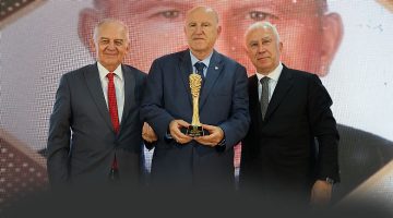 Şerafettin Bural ’a “2025 Yılında Başarı Ödülü”