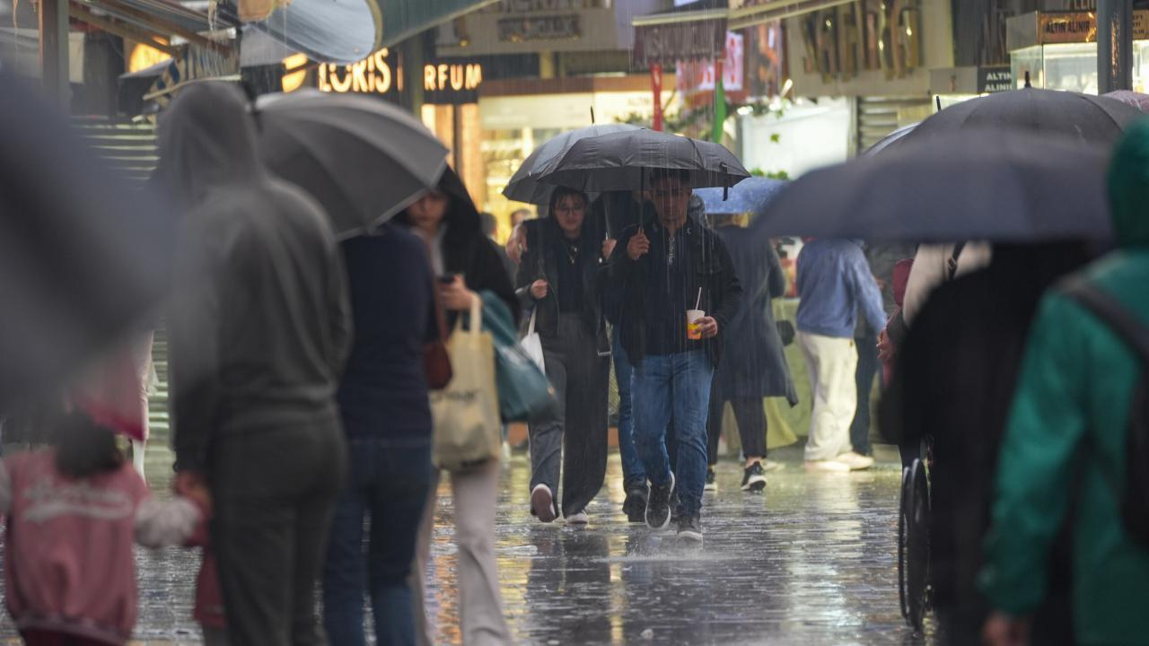 Yurdun kuzeybatı kesimleri ve Muğla için kuvvetli yağış uyarısı