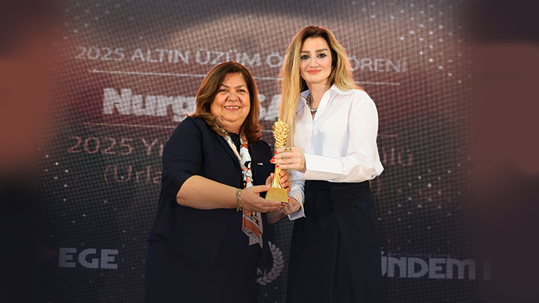 2025 Yılı İyilik Elçisi Urla Kızılay başkanı Nurgül Saltık Seçildi