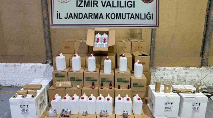 Yılbaşını zehir edeceklerdi! 2 bin 850 litre alkol ele geçirildi